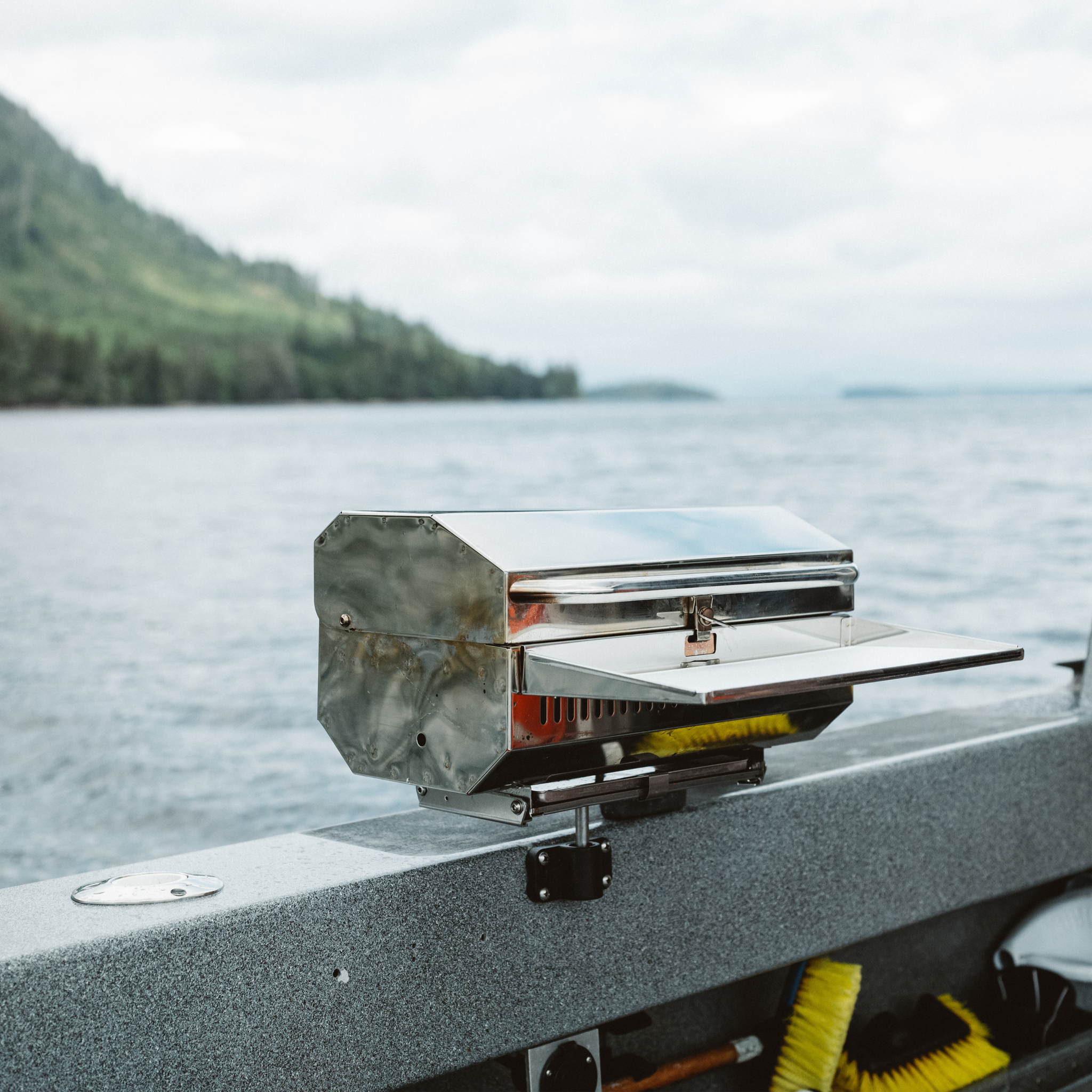 Pontoon boat bbq best sale