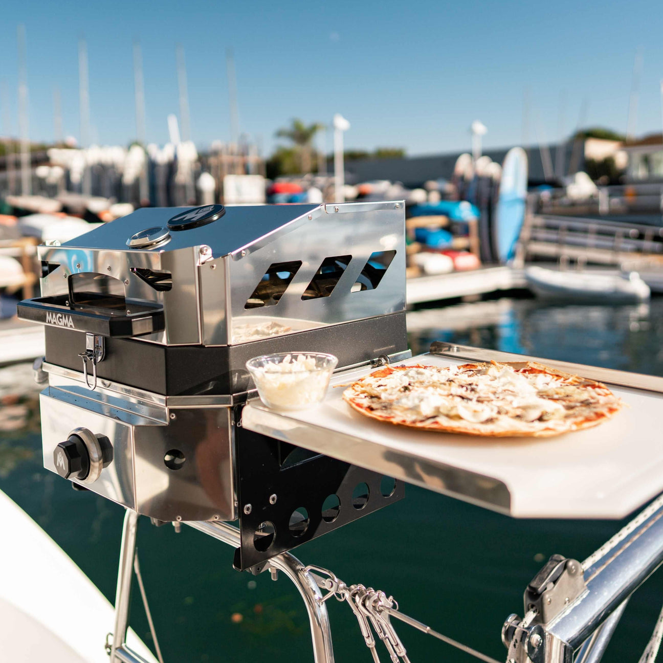 CO10-112-M_bundle_abs9vj_1296x